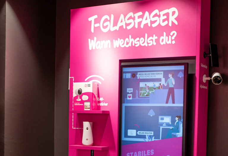 Shop Innenansicht Glasfaser. Welkona - Ihr Telekom Partner in Köthen.